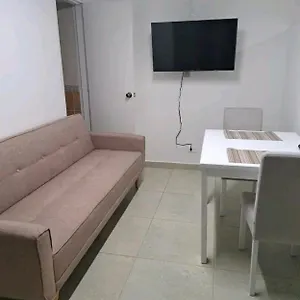  Apartamento Hermoso Condominio En Medellin, Laureles Colombia